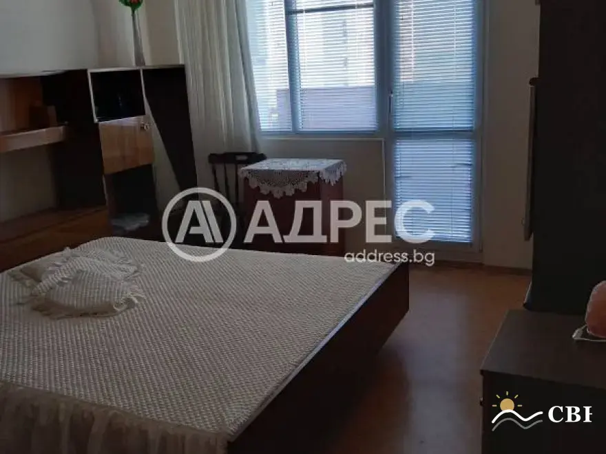 Apartment, 3-room, 95 m², in Burgas. Photo 8 of 14. Burgas, Black Sea, Bulgaria. Cheap Beach Holiday.