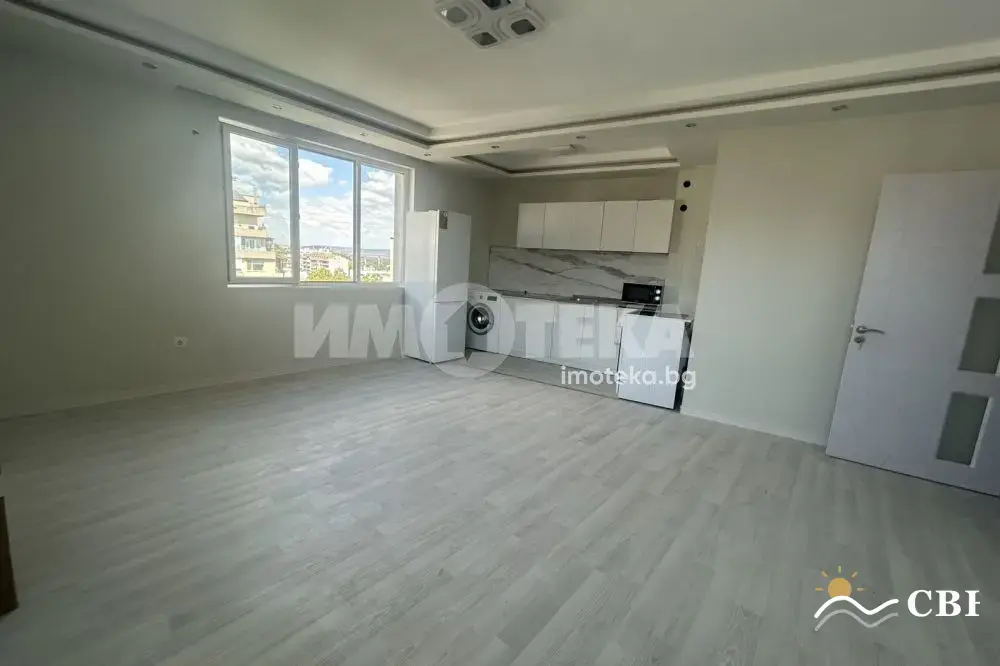 Apartment, 3-room, 80 m², in Varna. Photo 3 of 13. Varna, Black Sea, Bulgaria. Cheap Beach Holiday.