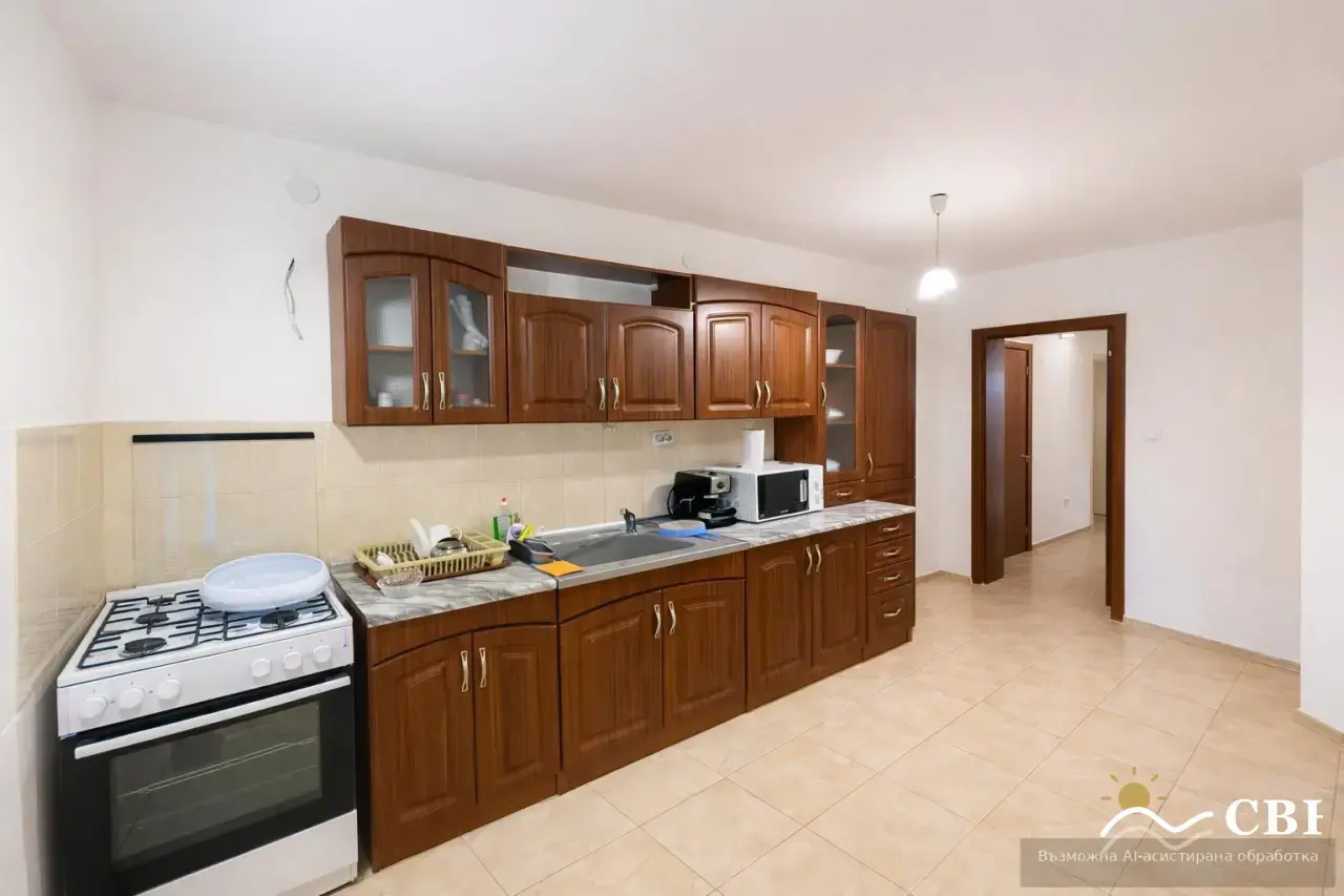 Apartment, 3-room, 130 m², in Varna. Photo 4 of 5. Varna, Black Sea, Bulgaria. Cheap Beach Holiday.
