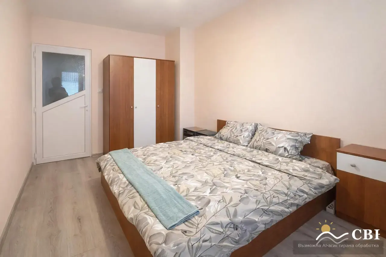 Apartment, 3-room, 90 m², in Varna. Photo 6 of 8. Varna, Black Sea, Bulgaria. Cheap Beach Holiday.