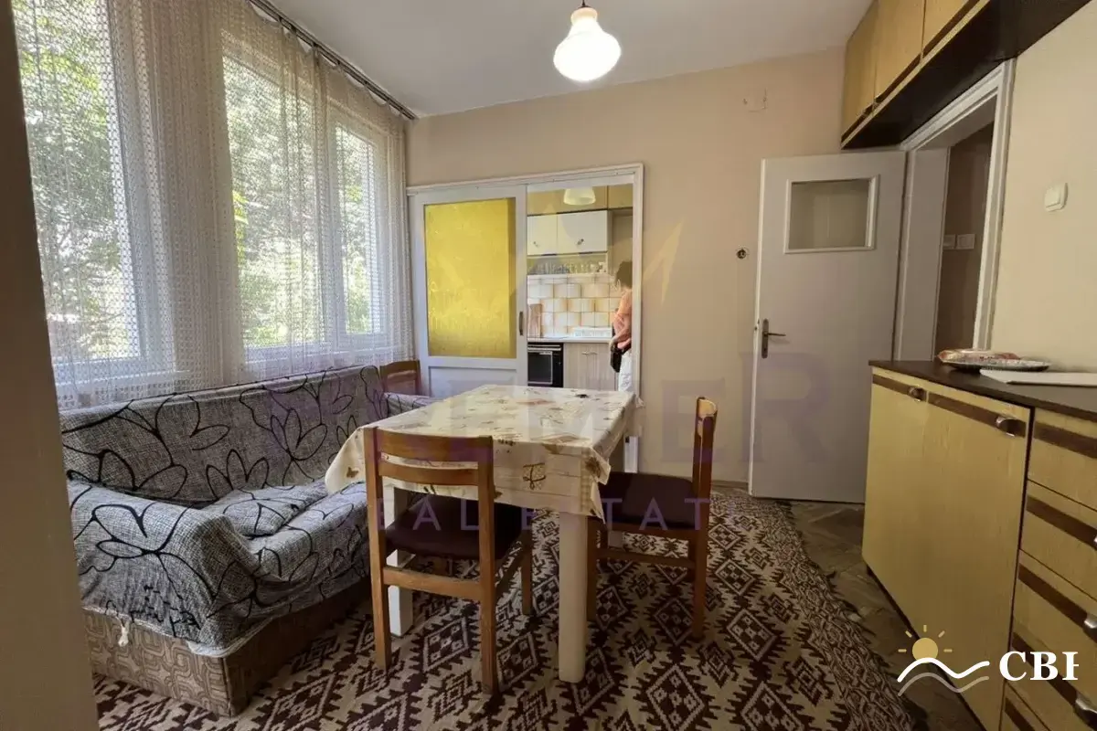 Apartment, 4-room, 90 m², in Varna. Photo 2 of 11. Varna, Black Sea, Bulgaria. Cheap Beach Holiday.