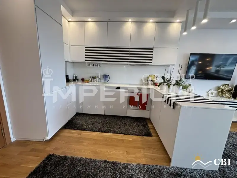 Apartment, 1-room, 23161 m², in Varna. Photo 2 of 16. Varna, Black Sea, Bulgaria. Cheap Beach Holiday.