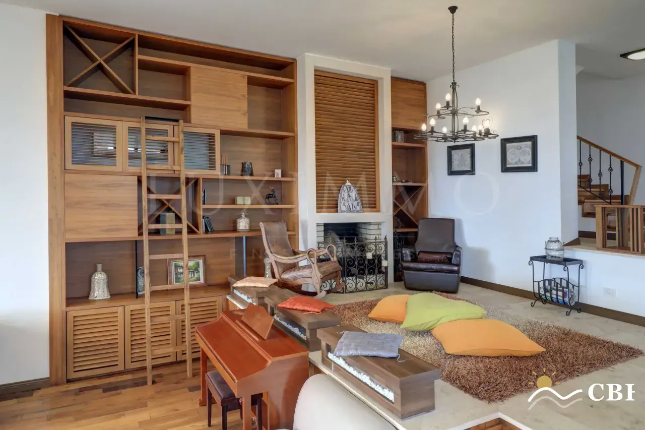 House, 1-room, 360 m², in Balchik. Photo 7 of 16. Balchik, Black Sea, Bulgaria. Cheap Beach Holiday.