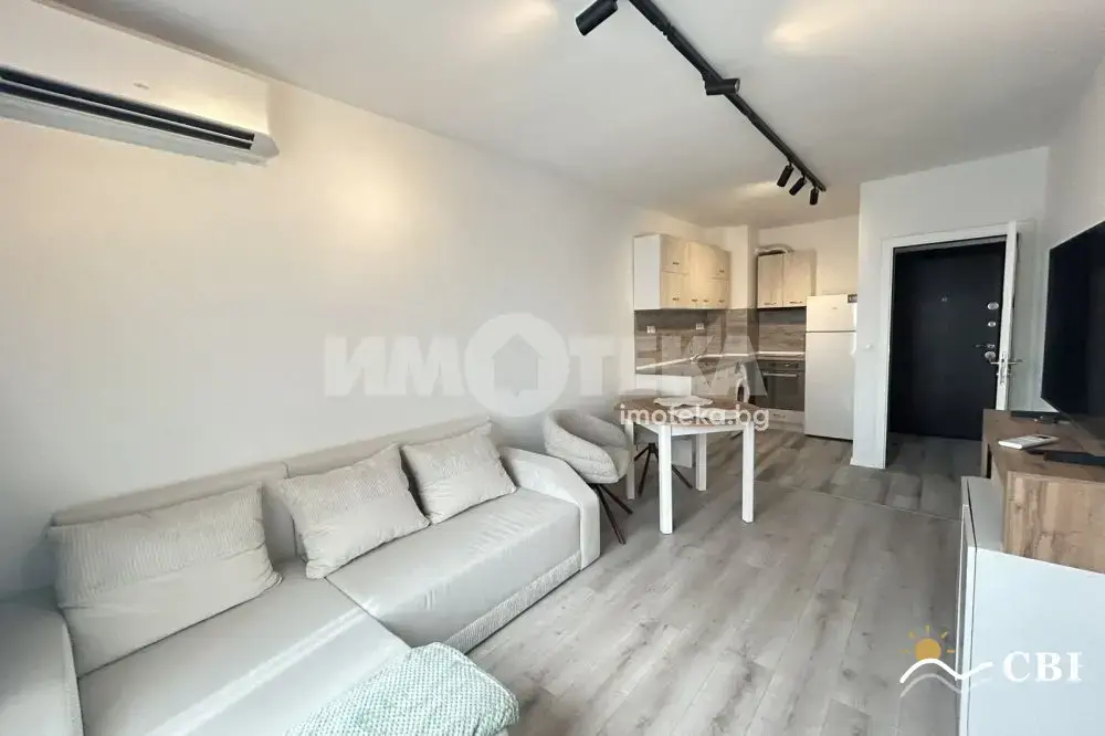 Apartment, 2-room, 65 m², in Varna. Photo 2 of 12. Varna, Black Sea, Bulgaria. Cheap Beach Holiday.