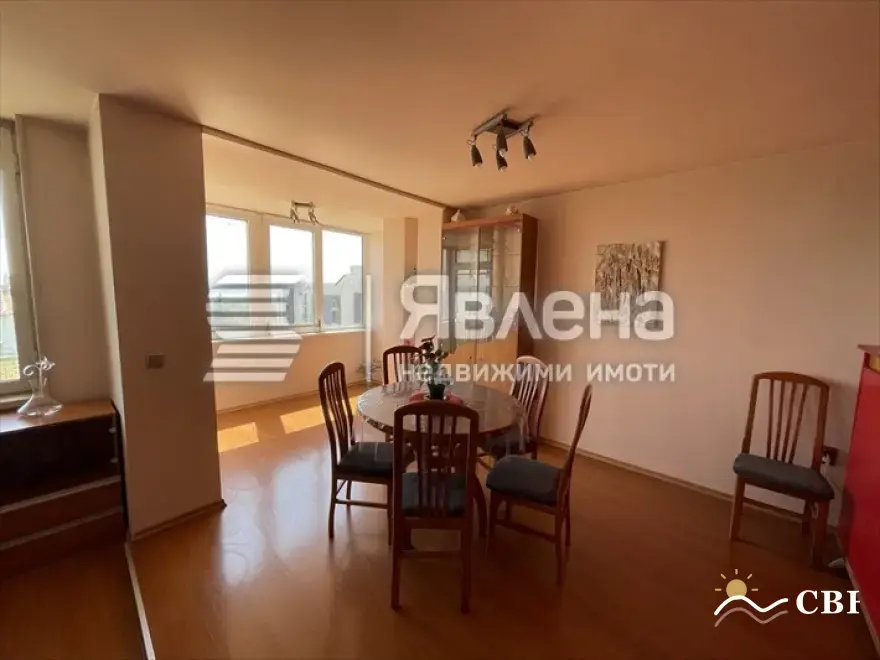 Apartment, 4-room, 120 m², in Varna. Photo 3 of 13. Varna, Black Sea, Bulgaria. Cheap Beach Holiday.
