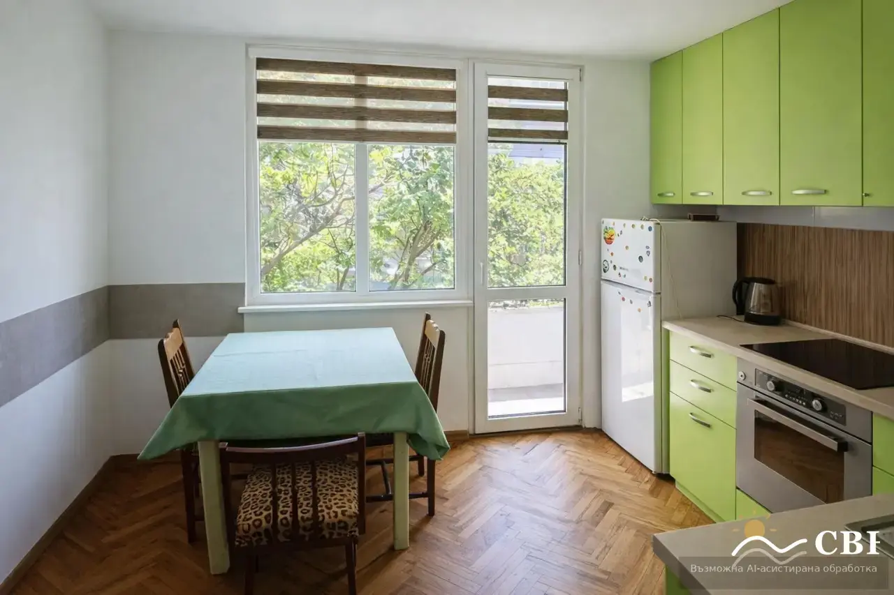 Apartment, 4-room, 90 m², in Varna. Photo 4 of 8. Varna, Black Sea, Bulgaria. Cheap Beach Holiday.