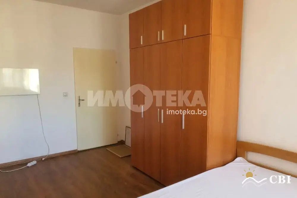 Apartment, 3-room, 60 m², in Varna. Photo 8 of 10. Varna, Black Sea, Bulgaria. Cheap Beach Holiday.