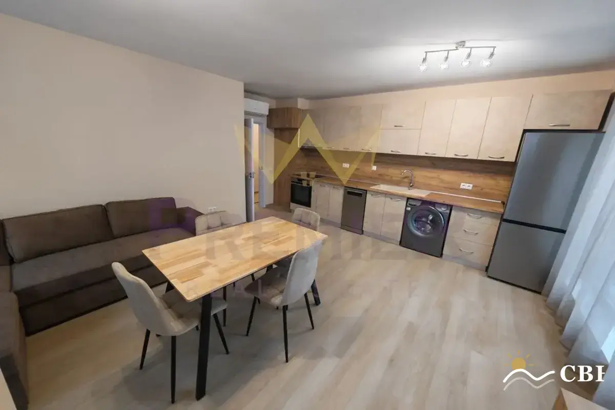 Apartment, 2-room, 60 m², in Izgrev. Photo 1 of 11. Izgrev, Black Sea, Bulgaria. Cheap Beach Holiday.