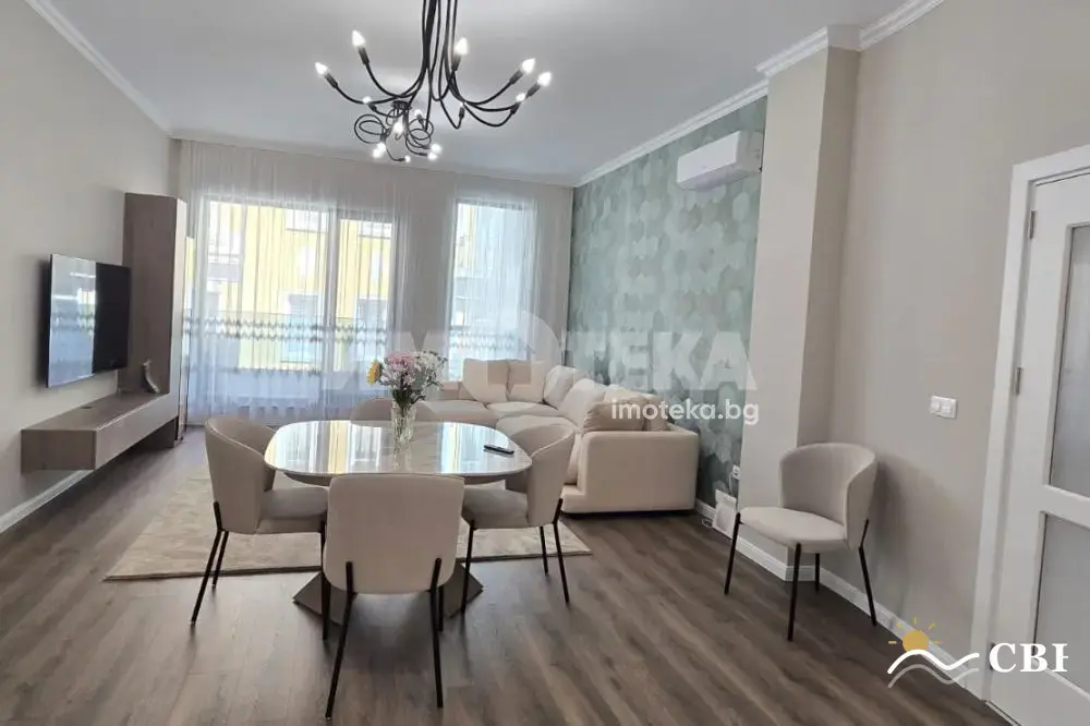 Apartment, 3-room, 150 m², in Varna. Photo 2 of 16. Varna, Black Sea, Bulgaria. Cheap Beach Holiday.