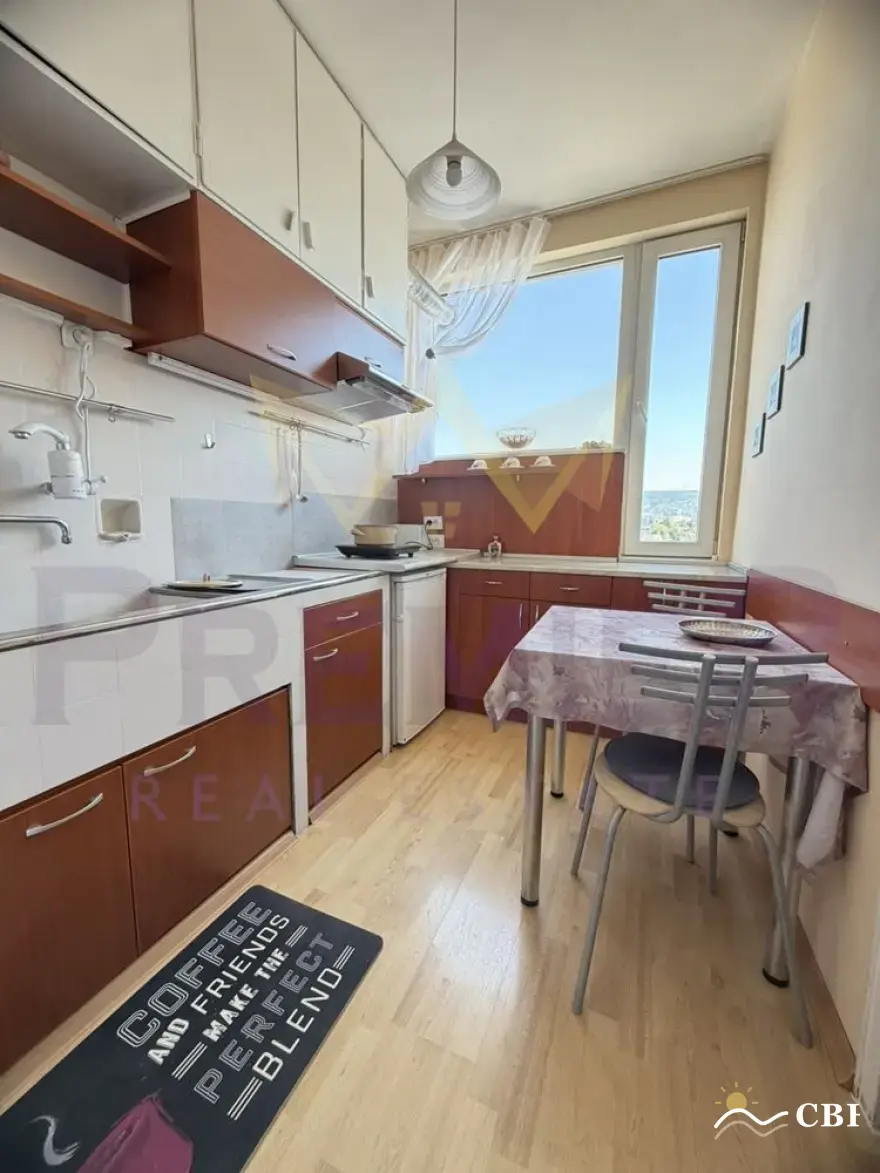 Apartment, 3-room, 80 m², in Varna. Photo 1 of 9. Varna, Black Sea, Bulgaria. Cheap Beach Holiday.