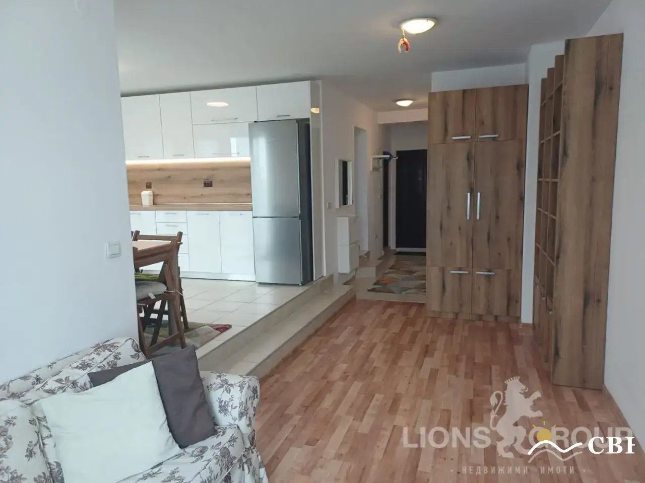 Apartment, 1-room, 75 m², in Varna. Photo 3 of 16. Varna, Black Sea, Bulgaria. Cheap Beach Holiday.