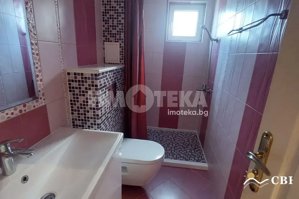 Apartment, 3-room, 110 m², in Burgas. Photo 9 of 10. Burgas, Black Sea, Bulgaria. Cheap Beach Holiday.