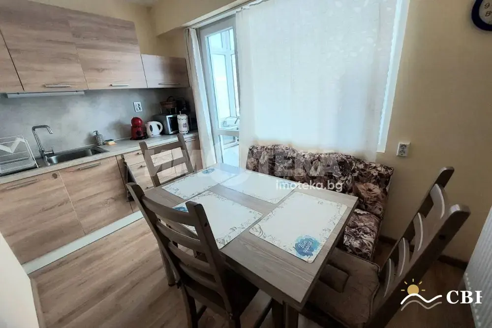 Apartment, 2-room, 70 m², in Burgas. Photo 2 of 13. Burgas, Black Sea, Bulgaria. Cheap Beach Holiday.