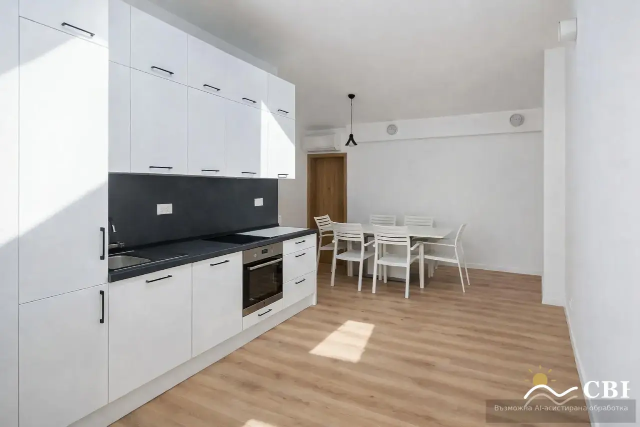 Apartment, 4-room, 90 m², in Varna. Photo 1 of 8. Varna, Black Sea, Bulgaria. Cheap Beach Holiday.