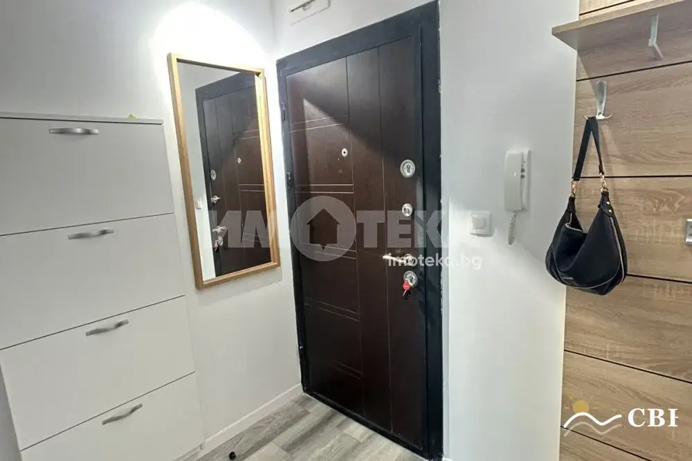 Apartment, 2-room, 65 m², in Varna. Photo 7 of 12. Varna, Black Sea, Bulgaria. Cheap Beach Holiday.