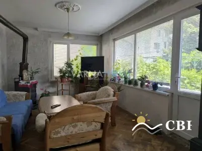 House, 2-room, 100 m², in Varna. Photo 2 of 13. Varna, Black Sea, Bulgaria. Cheap Beach Holiday.
