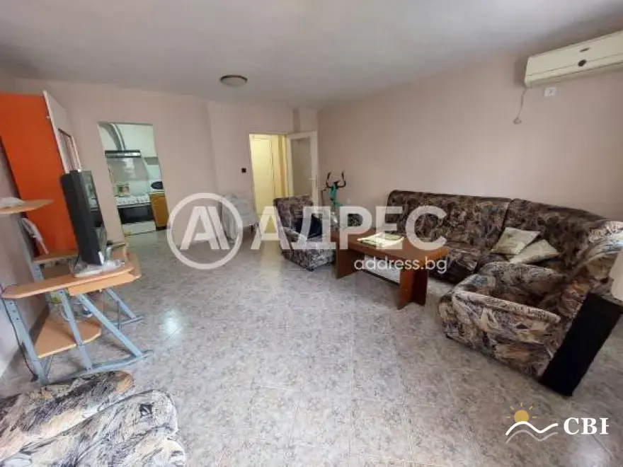 Apartment, 2-room, 70 m², in Pomorie. Photo 2 of 8. Pomorie, Black Sea, Bulgaria. Cheap Beach Holiday.