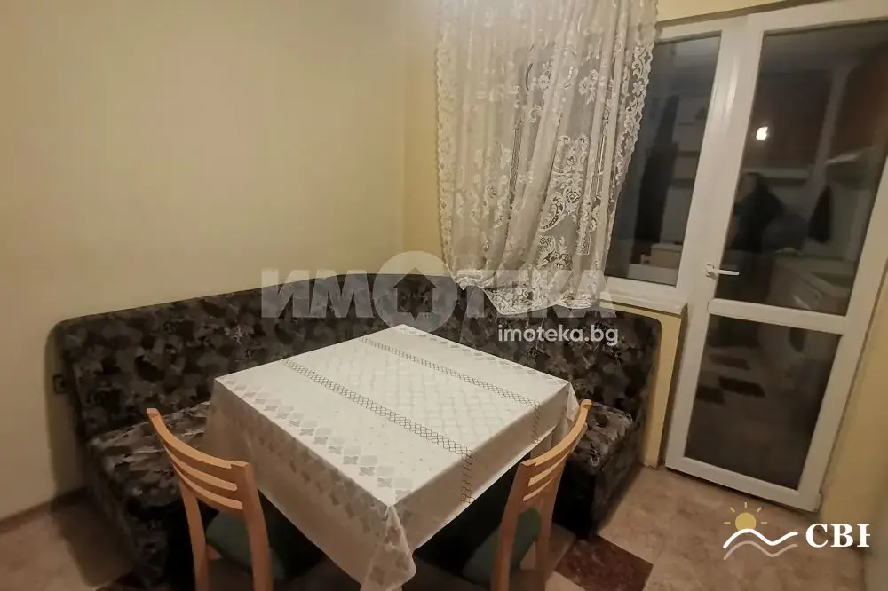 Apartment, 3-room, 70 m², in Varna. Photo 4 of 6. Varna, Black Sea, Bulgaria. Cheap Beach Holiday.