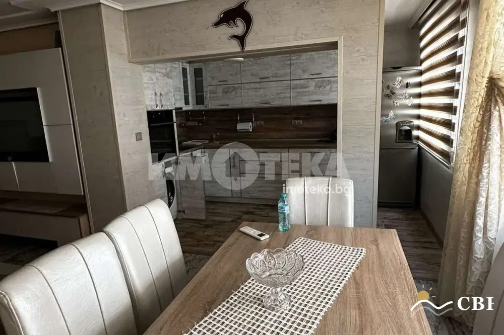 Apartment, 2-room, 70 m², in Burgas. Photo 3 of 10. Burgas, Black Sea, Bulgaria. Cheap Beach Holiday.
