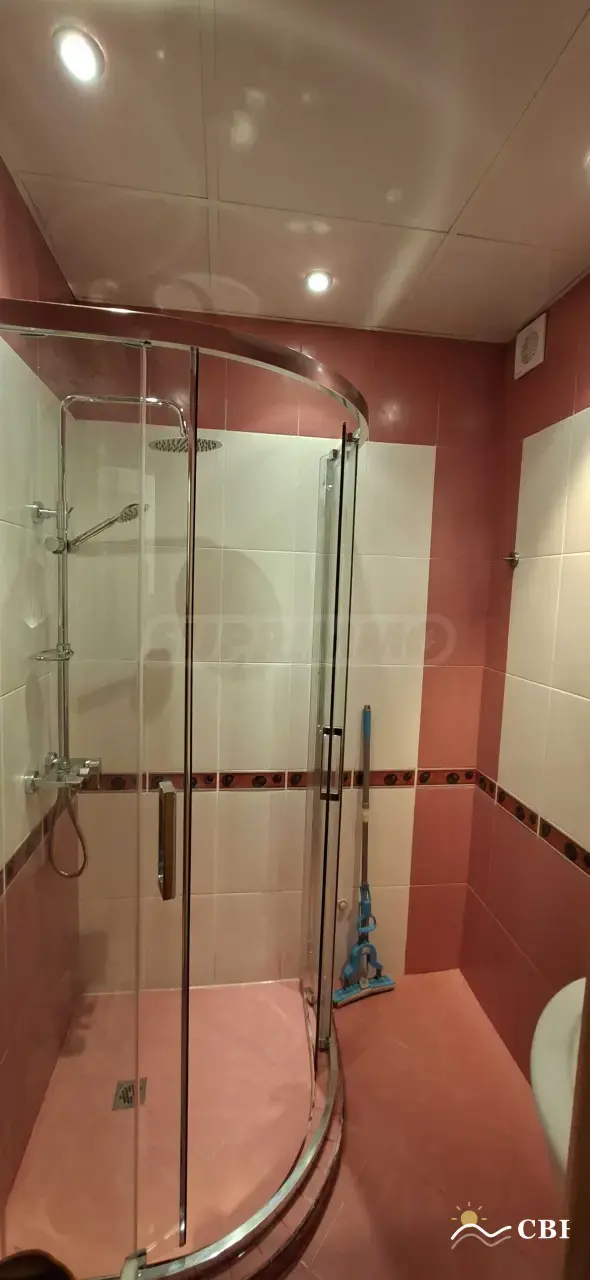 Apartment, 3-room, 90 m², in Varna. Photo 9 of 12. Varna, Black Sea, Bulgaria. Cheap Beach Holiday.