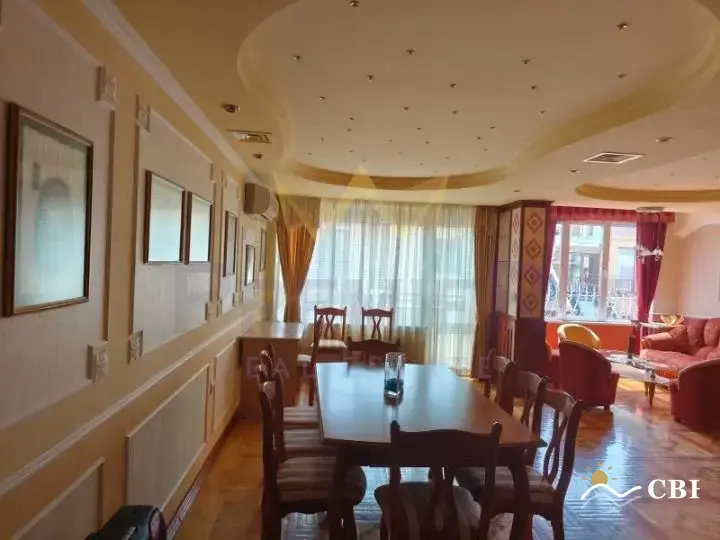 Apartment, 3-room, 115 m², in Varna. Photo 6 of 16. Varna, Black Sea, Bulgaria. Cheap Beach Holiday.