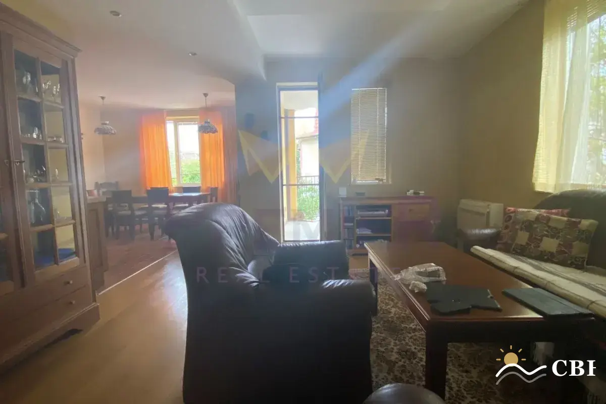 Apartment, 4-room, 150 m², in Varna. Photo 7 of 16. Varna, Black Sea, Bulgaria. Cheap Beach Holiday.