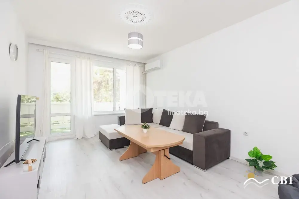 Apartment, 3-room, 90 m², in Varna. Photo 1 of 15. Varna, Black Sea, Bulgaria. Cheap Beach Holiday.