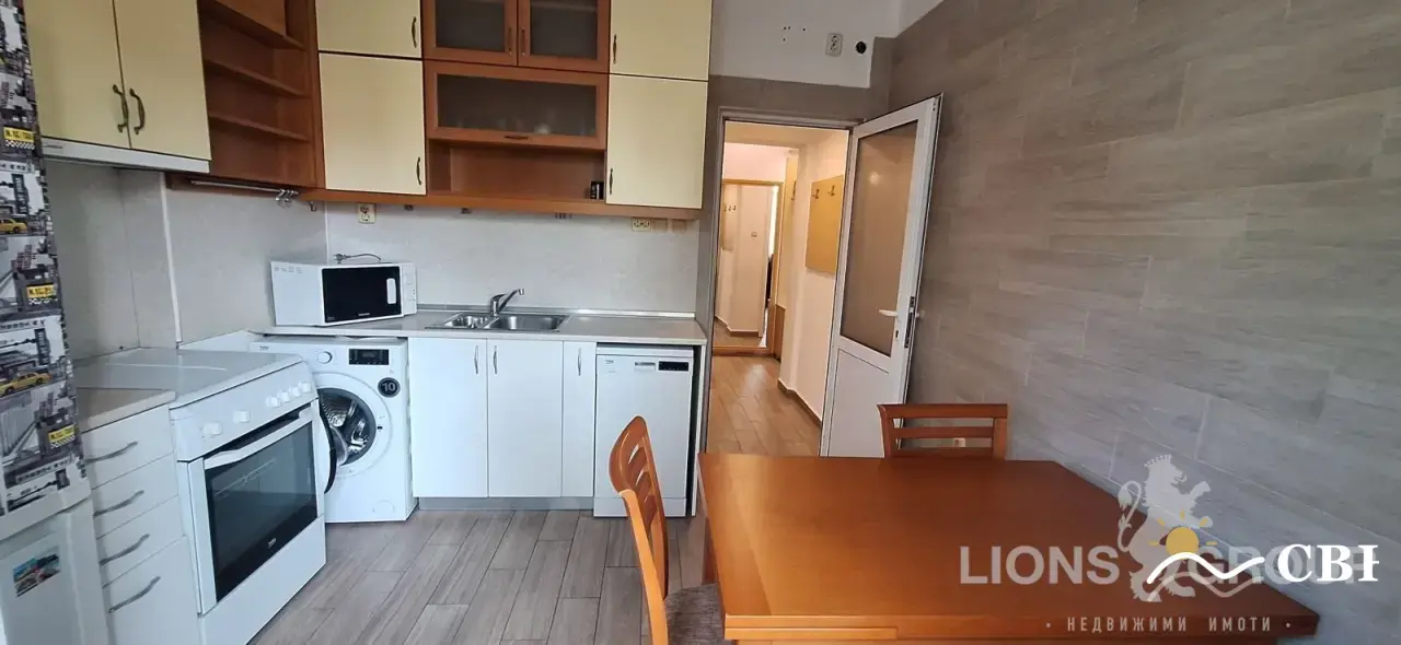 Apartment, 3-room, 75 m², in Varna. Photo 1 of 15. Varna, Black Sea, Bulgaria. Cheap Beach Holiday.