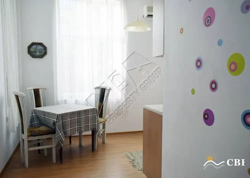 Apartment, 3-room, 78 m², in Burgas. Photo 3 of 11. Burgas, Black Sea, Bulgaria. Cheap Beach Holiday.