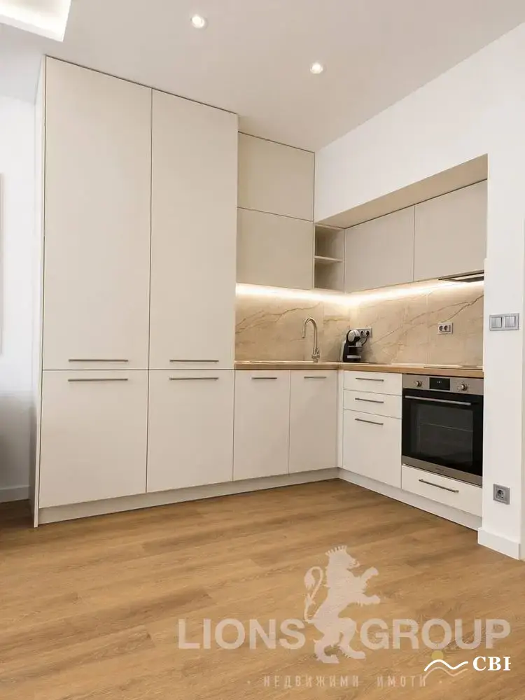 Apartment, 3-room, 60 m², in Varna. Photo 2 of 12. Varna, Black Sea, Bulgaria. Cheap Beach Holiday.