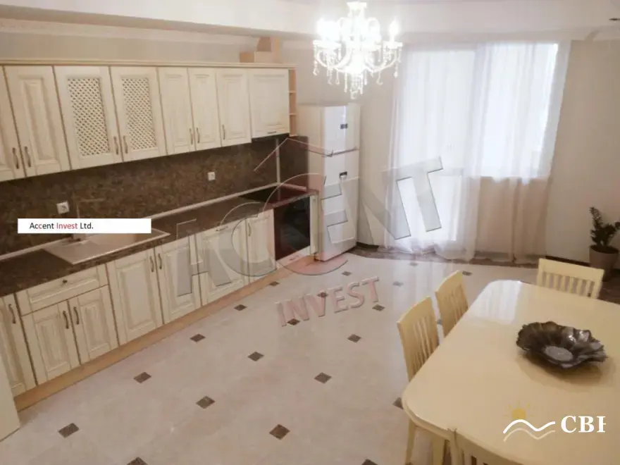 Apartment, 4-room, 300 m², in Varna. Photo 3 of 16. Varna, Black Sea, Bulgaria. Cheap Beach Holiday.