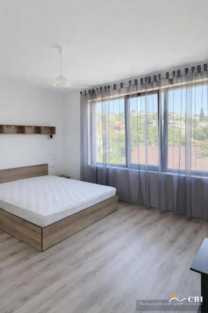Apartment, 3-room, 100 m², in Varna. Photo 6 of 7. Varna, Black Sea, Bulgaria. Cheap Beach Holiday.