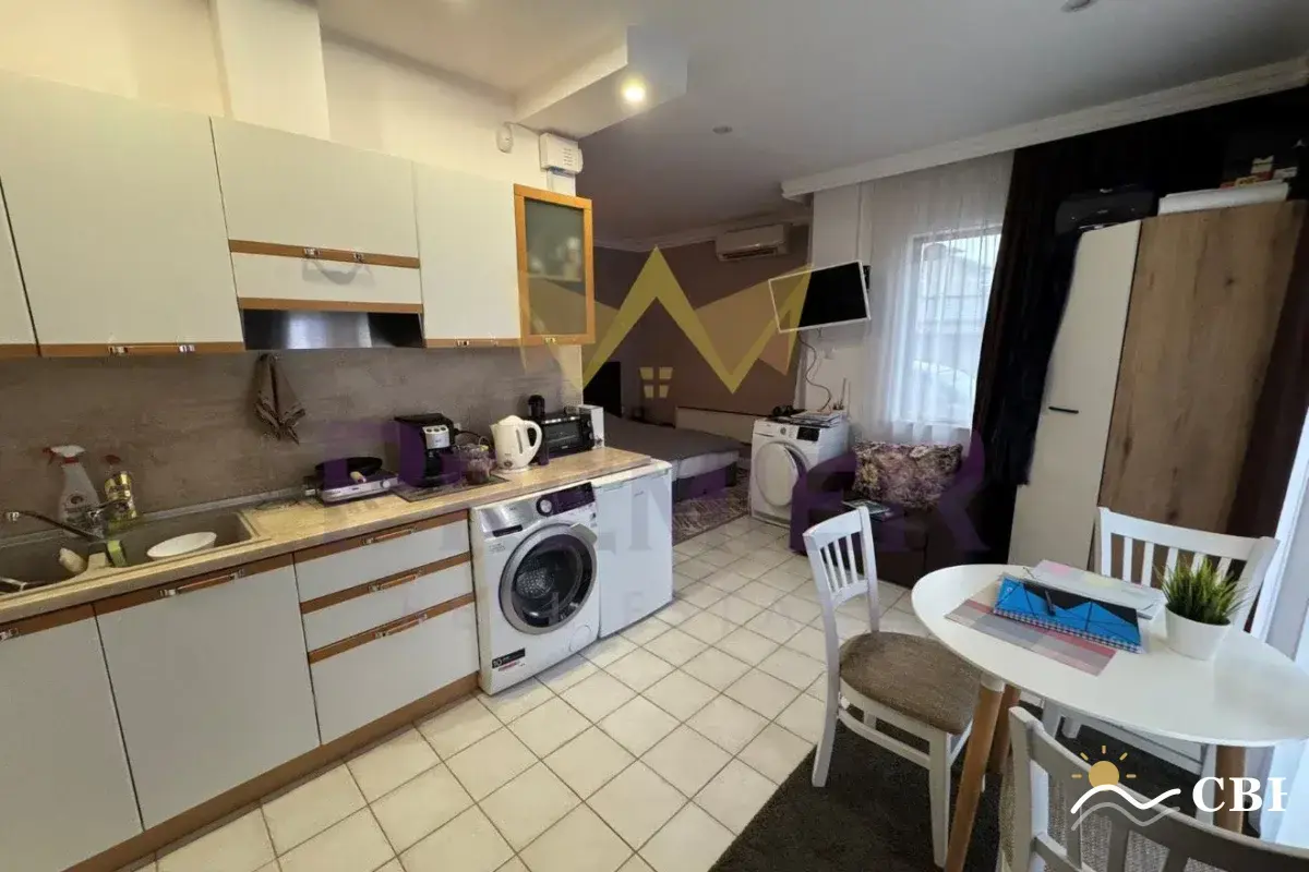 Apartment, 1-room, 50 m², in Vinitsa. Photo 1 of 6. Vinitsa, Black Sea, Bulgaria. Cheap Beach Holiday.