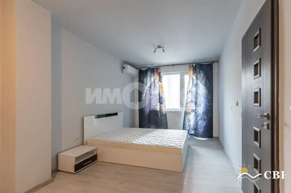 Apartment, 3-room, 80 m², in Varna. Photo 7 of 14. Varna, Black Sea, Bulgaria. Cheap Beach Holiday.