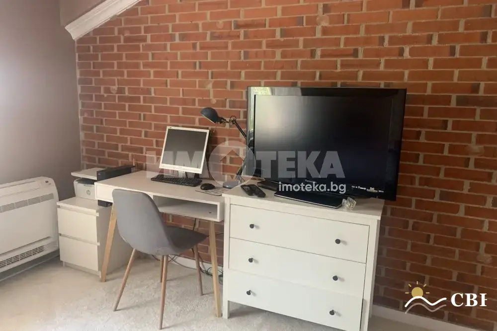 House, 1-room, 150 m², in Vinitsa. Photo 7 of 15. Vinitsa, Black Sea, Bulgaria. Cheap Beach Holiday.