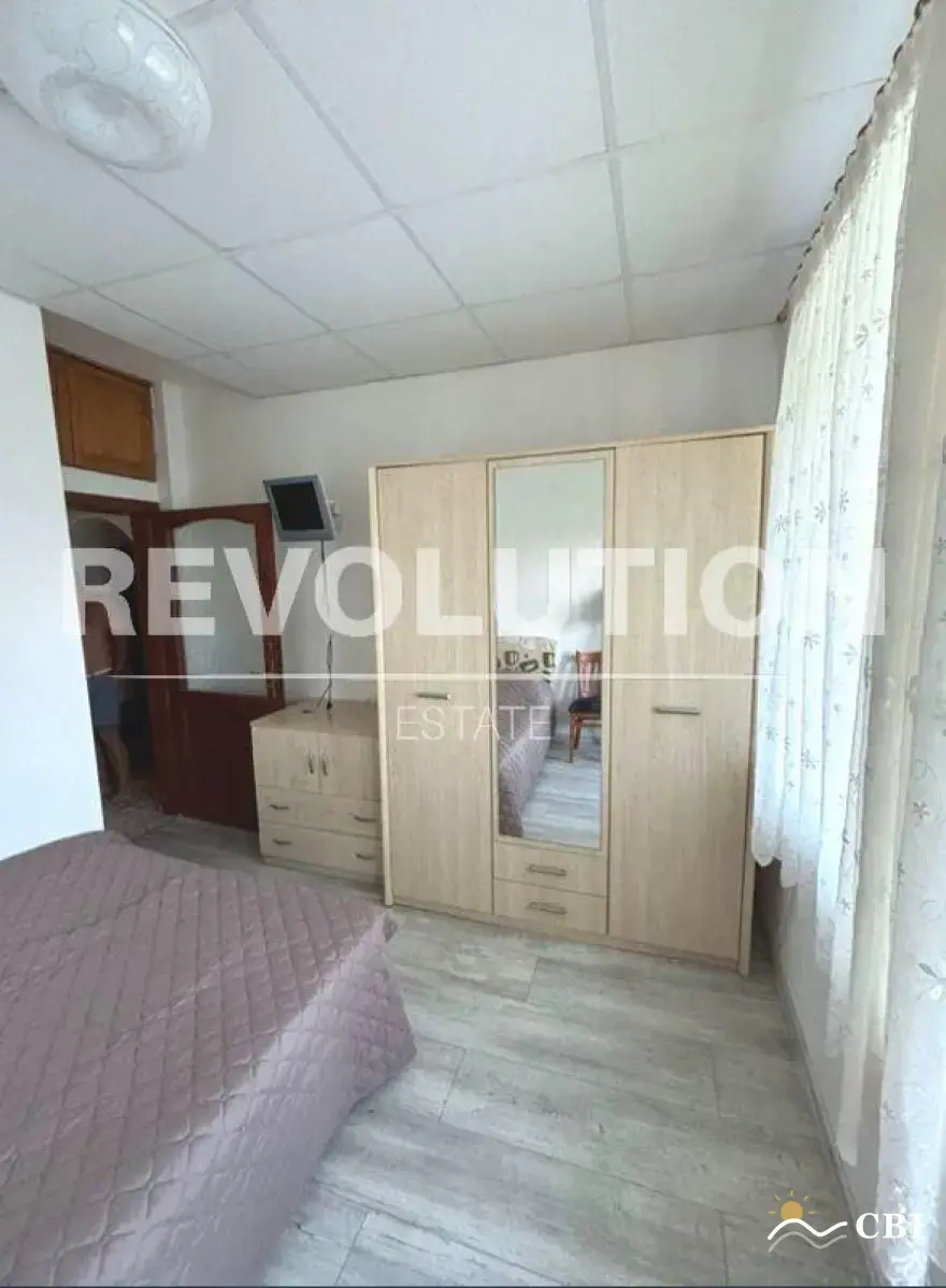 Apartment, 3-room, 70 m², in Varna. Photo 4 of 6. Varna, Black Sea, Bulgaria. Cheap Beach Holiday.