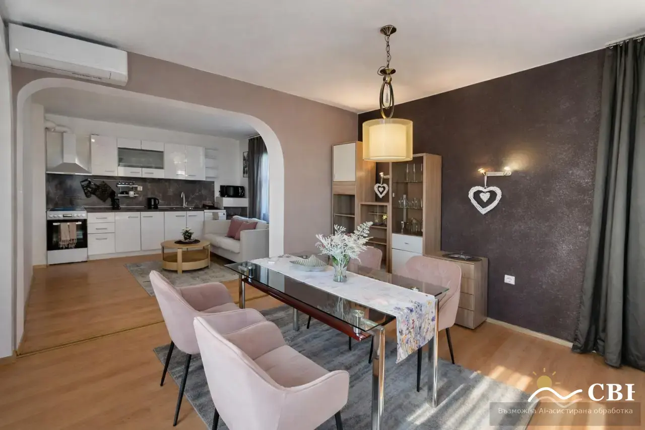 House, 4-room, 200 m², in Varna. Photo 1 of 10. Varna, Black Sea, Bulgaria. Cheap Beach Holiday.