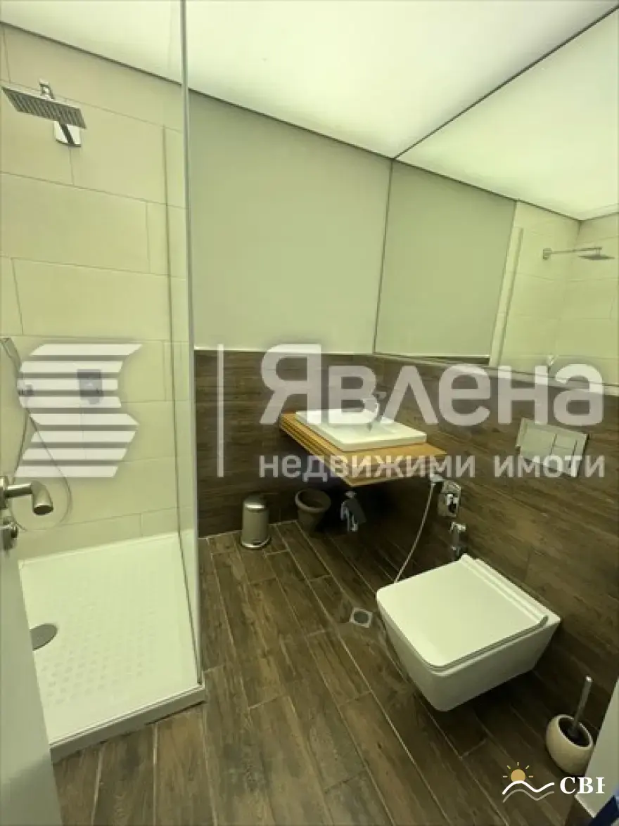 Apartment, 3-room, 104 m², in Varna. Photo 8 of 8. Varna, Black Sea, Bulgaria. Cheap Beach Holiday.