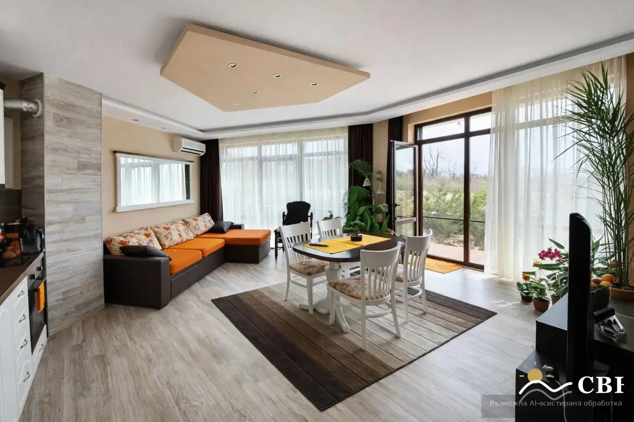 Apartment, 2-room, 60 m², in Burgas. Photo 1 of 6. Burgas, Black Sea, Bulgaria. Cheap Beach Holiday.