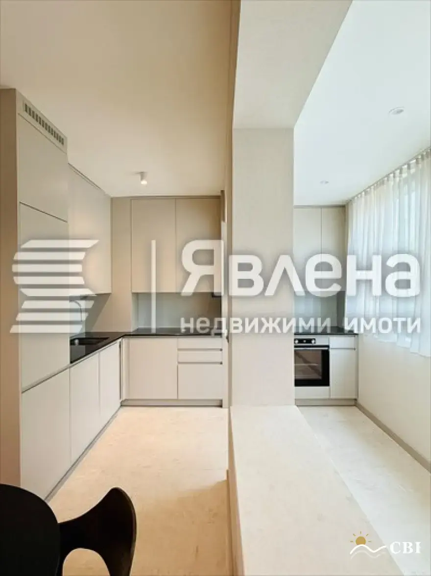 Apartment, 3-room, 95 m², in Varna. Photo 7 of 10. Varna, Black Sea, Bulgaria. Cheap Beach Holiday.
