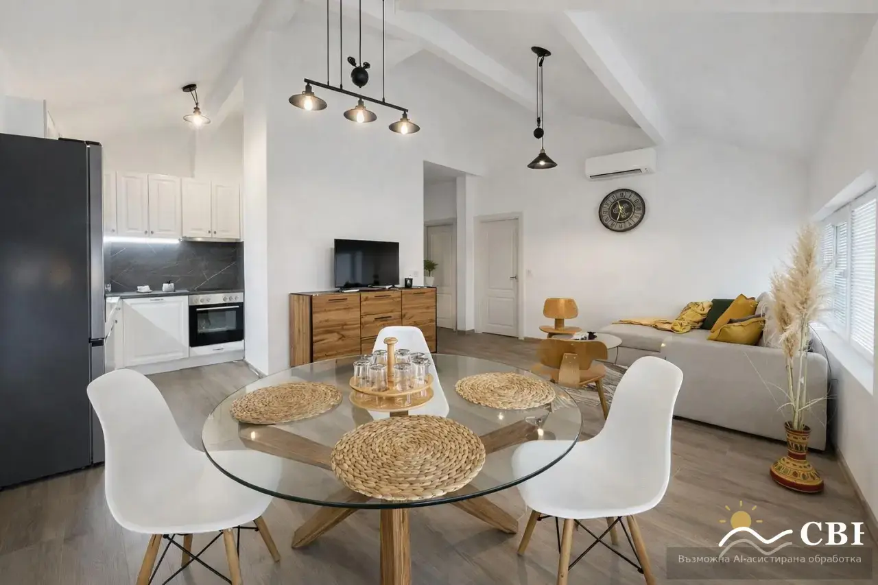 Apartment, 3-room, 100 m², in Varna. Photo 1 of 9. Varna, Black Sea, Bulgaria. Cheap Beach Holiday.