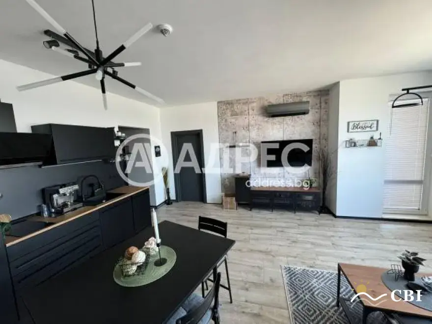 Apartment, 2-room, 75 m², in Burgas. Photo 1 of 14. Burgas, Black Sea, Bulgaria. Cheap Beach Holiday.