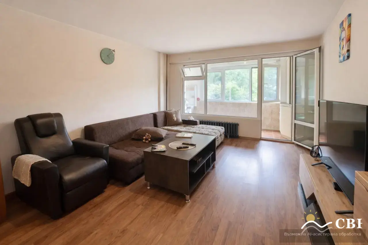 Apartment, 1-room, 90 m², in Varna. Photo 1 of 6. Varna, Black Sea, Bulgaria. Cheap Beach Holiday.
