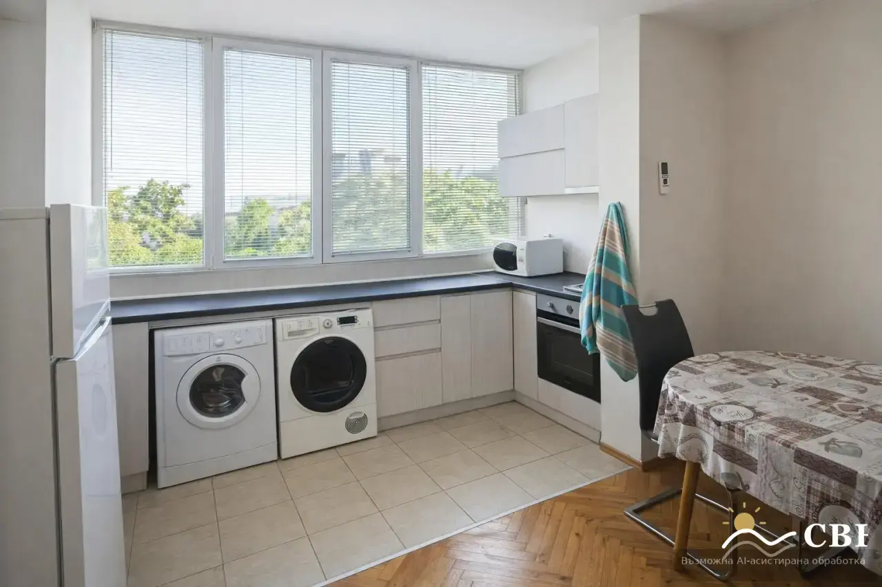 Apartment, 3-room, 70 m², in Varna. Photo 2 of 10. Varna, Black Sea, Bulgaria. Cheap Beach Holiday.