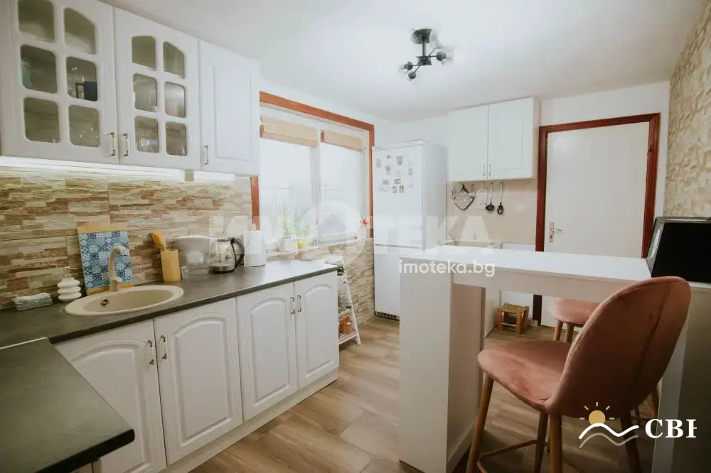 House, 1-room, 150 m², in Varna. Photo 2 of 15. Varna, Black Sea, Bulgaria. Cheap Beach Holiday.