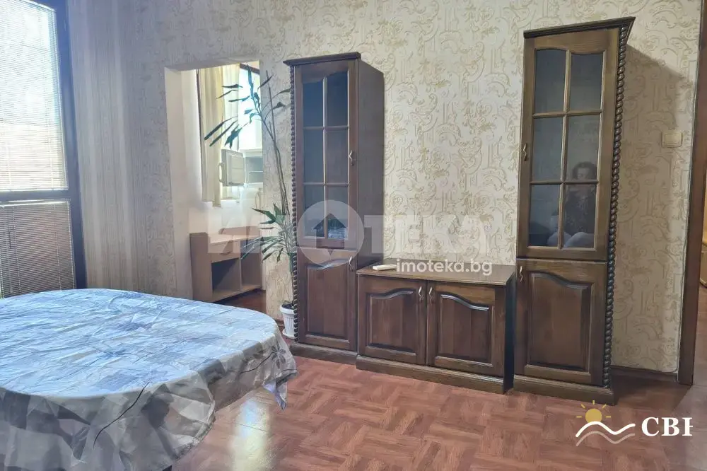 Apartment, 3-room, 70 m², in Varna. Photo 2 of 16. Varna, Black Sea, Bulgaria. Cheap Beach Holiday.