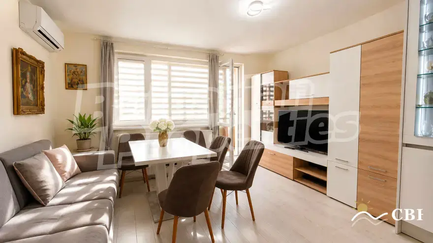 Apartment, 2-room, 70 m², in Varna. Photo 2 of 16. Varna, Black Sea, Bulgaria. Cheap Beach Holiday.