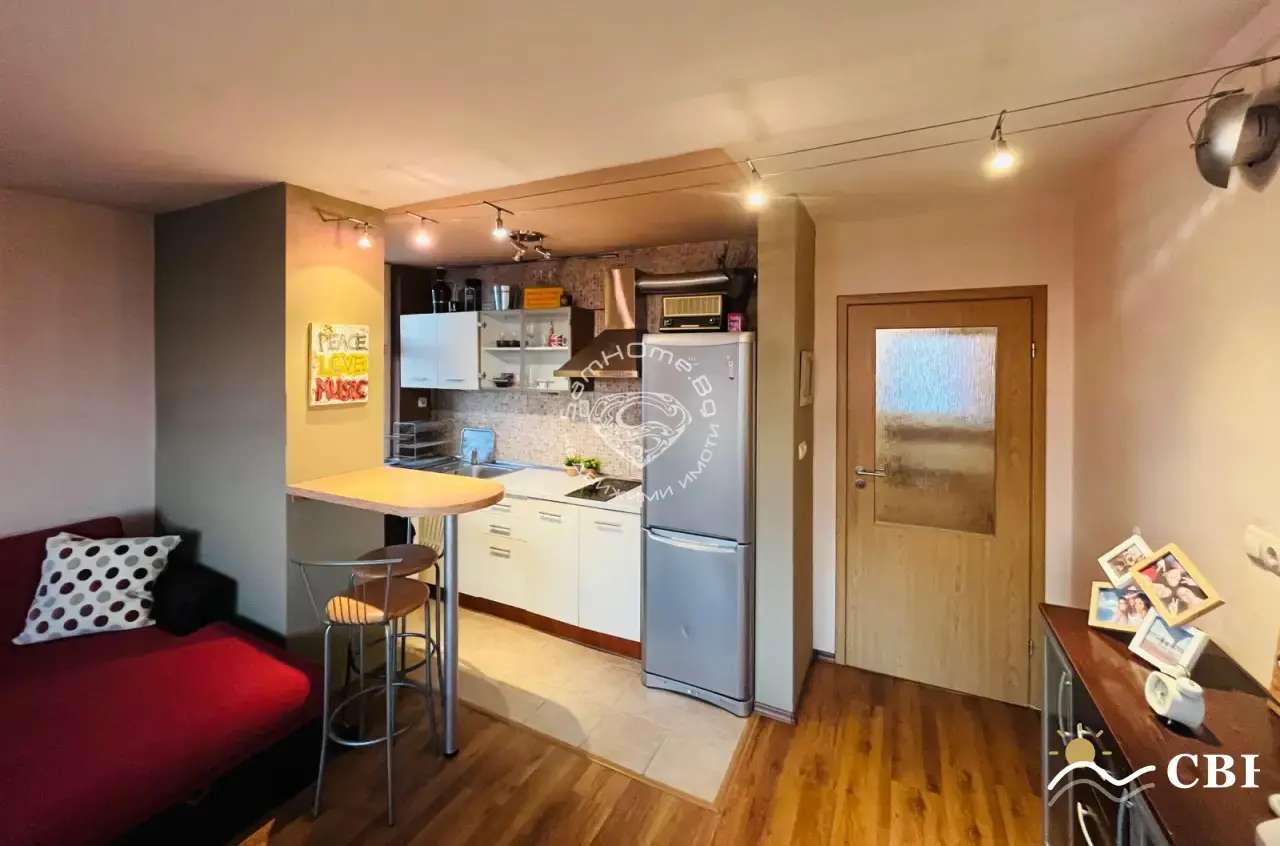 Apartment, 3-room, 80 m², in Varna. Photo 4 of 16. Varna, Black Sea, Bulgaria. Cheap Beach Holiday.