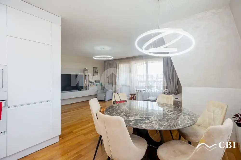 Apartment, 3-room, 108 m², in Varna. Photo 3 of 16. Varna, Black Sea, Bulgaria. Cheap Beach Holiday.