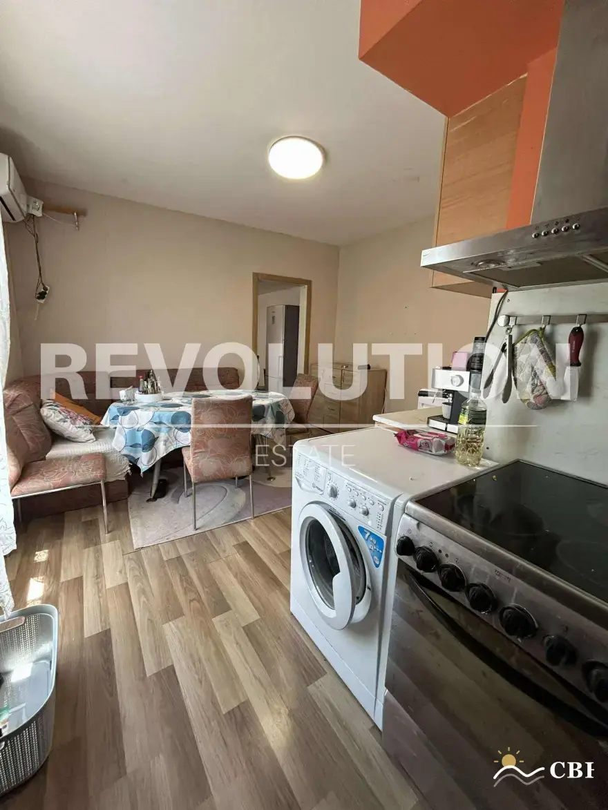 House, 1-room, 100 m², in Varna. Photo 7 of 9. Varna, Black Sea, Bulgaria. Cheap Beach Holiday.